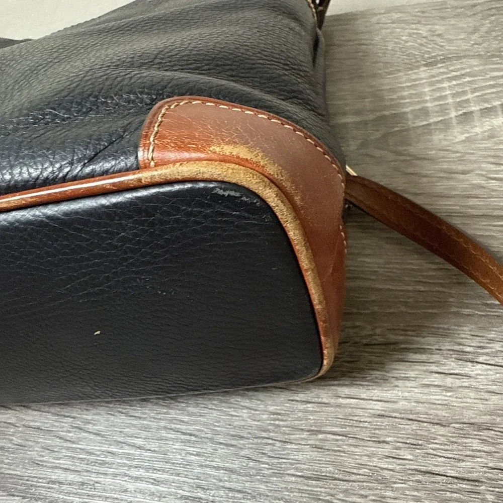 Dooney & Bourke Pebble Grain Crossbody Shoulder bag‎ Navy blue - Picture 5 of 10